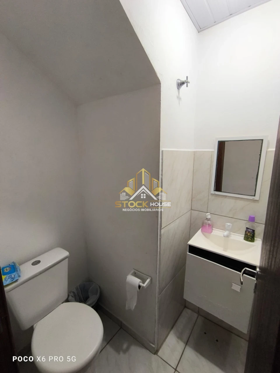 Imagens do imóveis Sobrado Geminado com piscina à venda