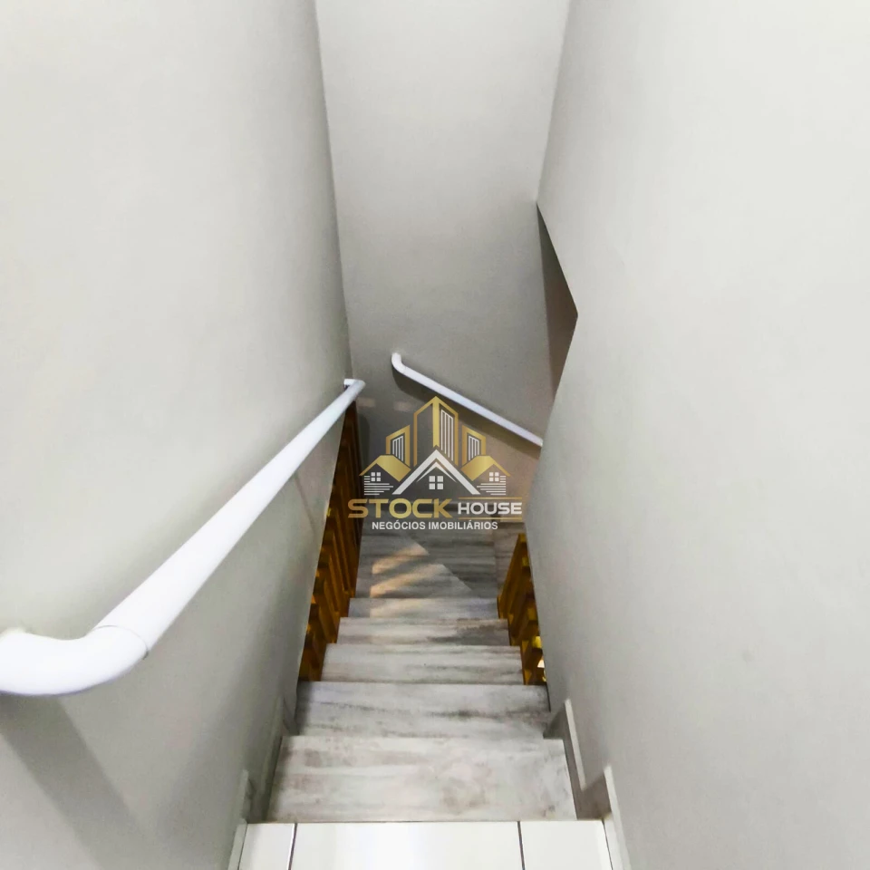 Imagens do imóveis SOBRADO GEMINADO, SUÍTE + 1 QUARTO, A VENDA EM JOINVILLE