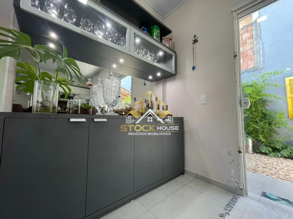 Imagens do imóveis Casa averbada com piscina