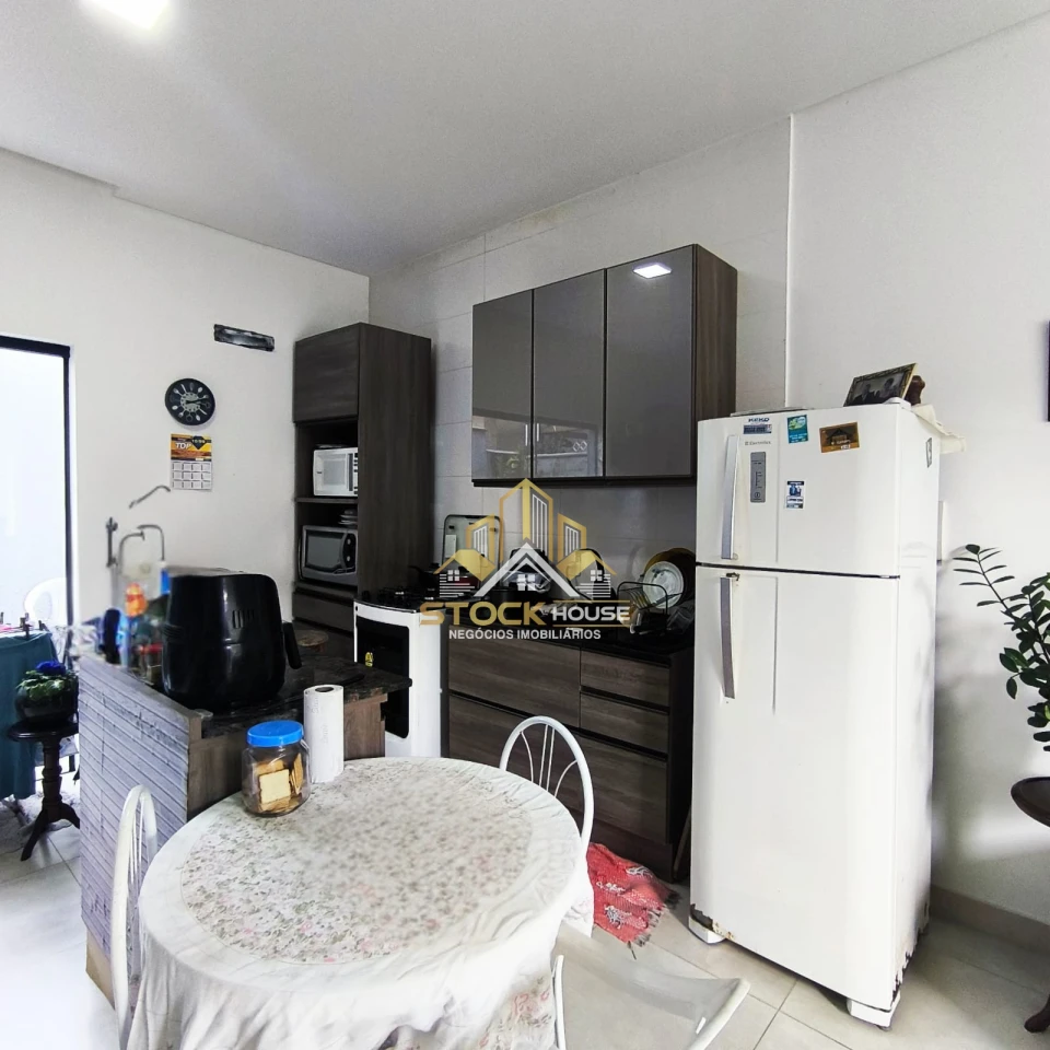 SOBRADO GEMINADO SUÍTE + 1 QUARTO A VENDA EM JOINVILLE
