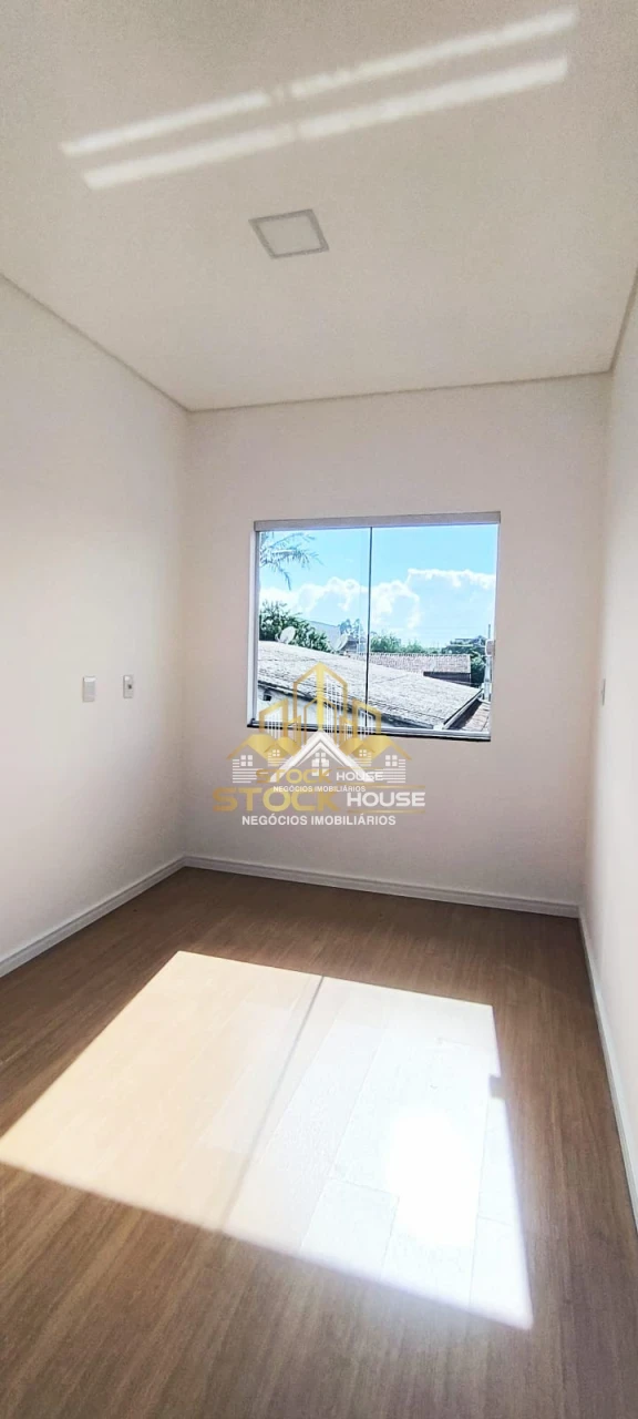 Casa Geminada À Venda Espinheiros Joinville