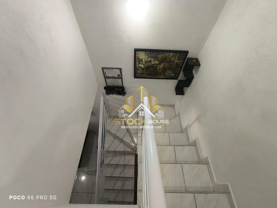 Imagens do imóveis Sobrado Geminado com piscina à venda