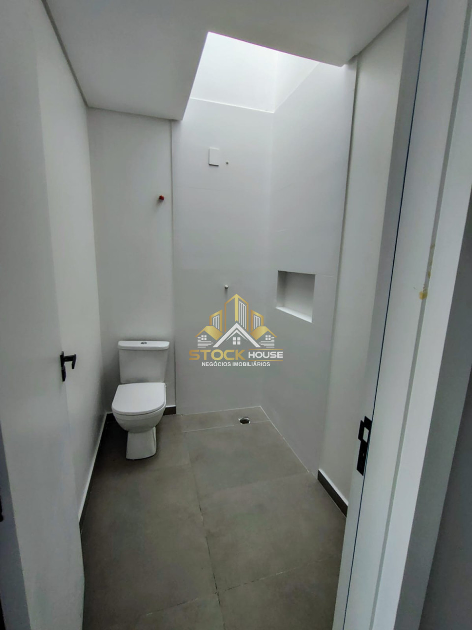 Imagens do imóveis SOBRADO GEMINADO 2 SUÍTES BAIRRO VILA NOVA