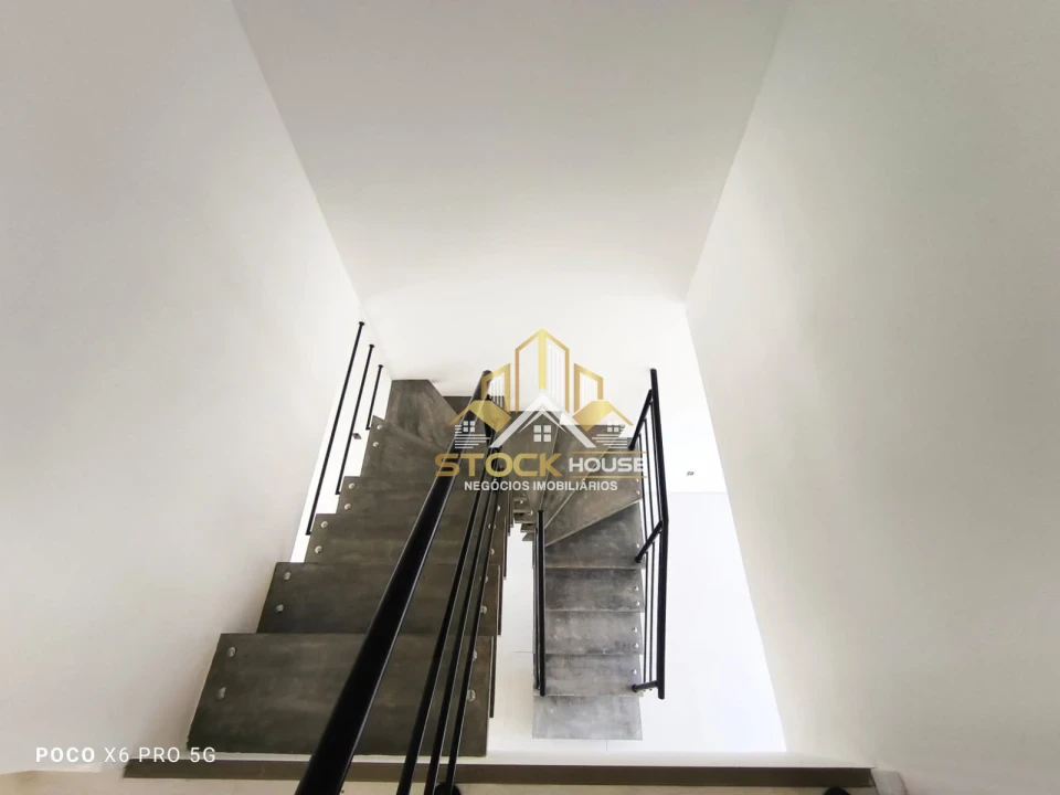 Imagens do imóveis SOBRADO GEMINADO NOVO