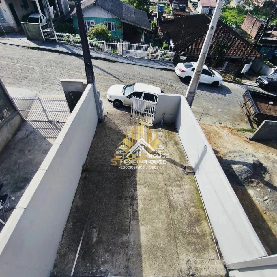 Imagens do imóveis SOBRADO GEMINADO EM ARAQUARI