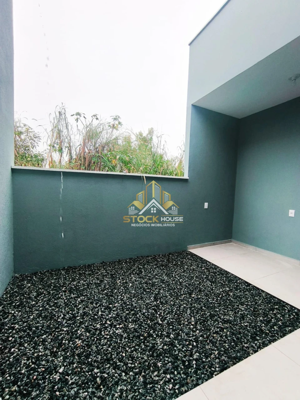 CASA GEMINADA NOVA 1 SUÍTE +1  QUARTO