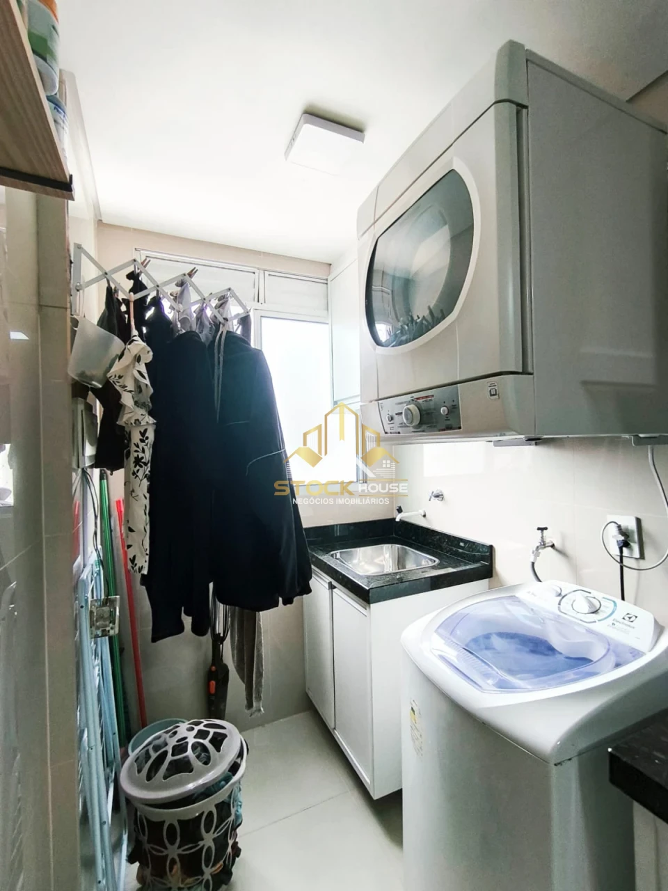 Imagens do imóveis APARTAMENTO SEMI MOBILIADO