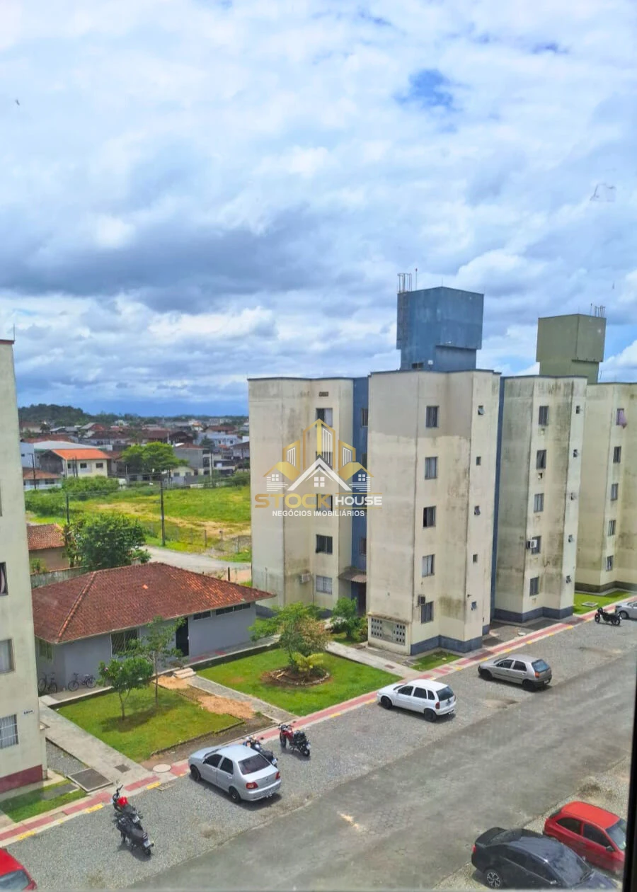 OPORTUNIDADE, APARTAMENTO SEMI MOBILIADO, 2 QUARTOS, A VENDA EM JOINVILLE