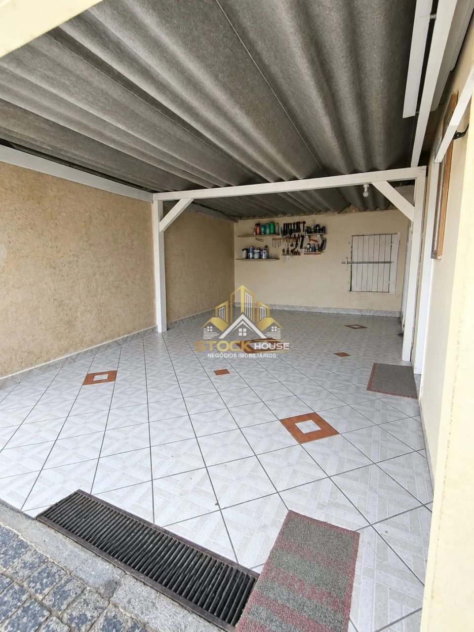 Imagens do imóveis CASA ESCRITURADA GUANABARA