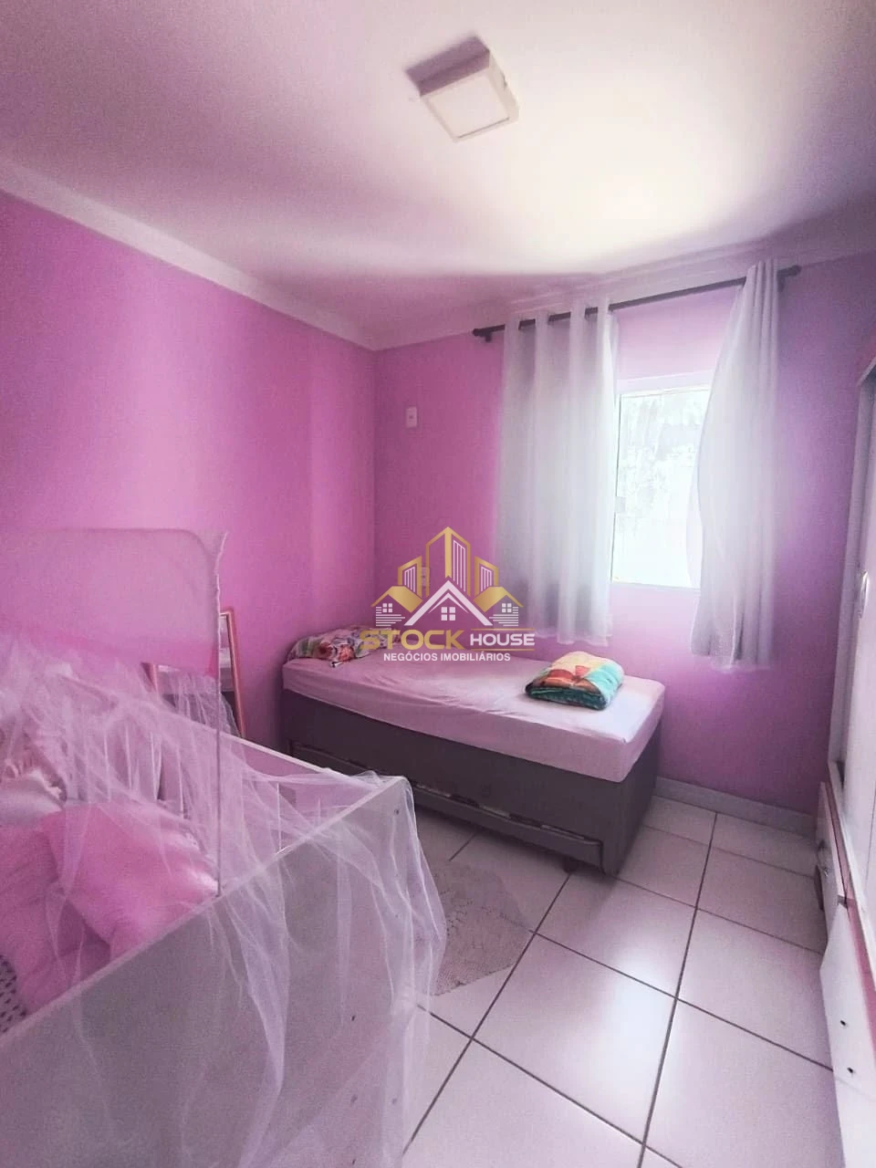 Imagens do imóveis SOBRADO GEMINADO À VENDA