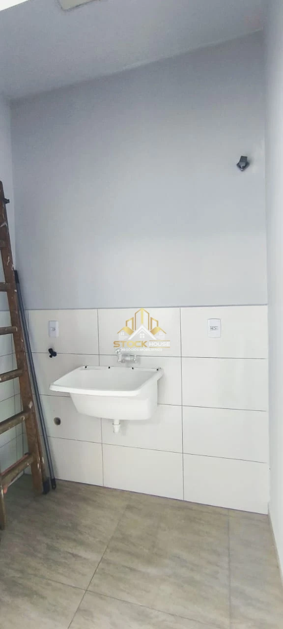 Imagens do imóveis Geminado Moderno no Guanabara