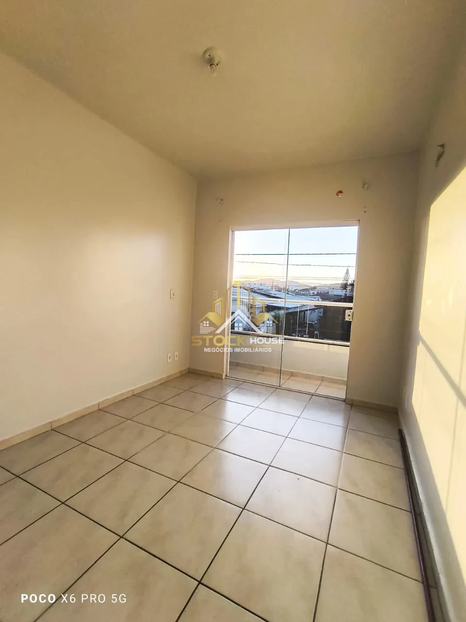 Imagens do imóveis SOBRADO GEMINADO 2 QUARTOS A VENDA EM JOINVILLE