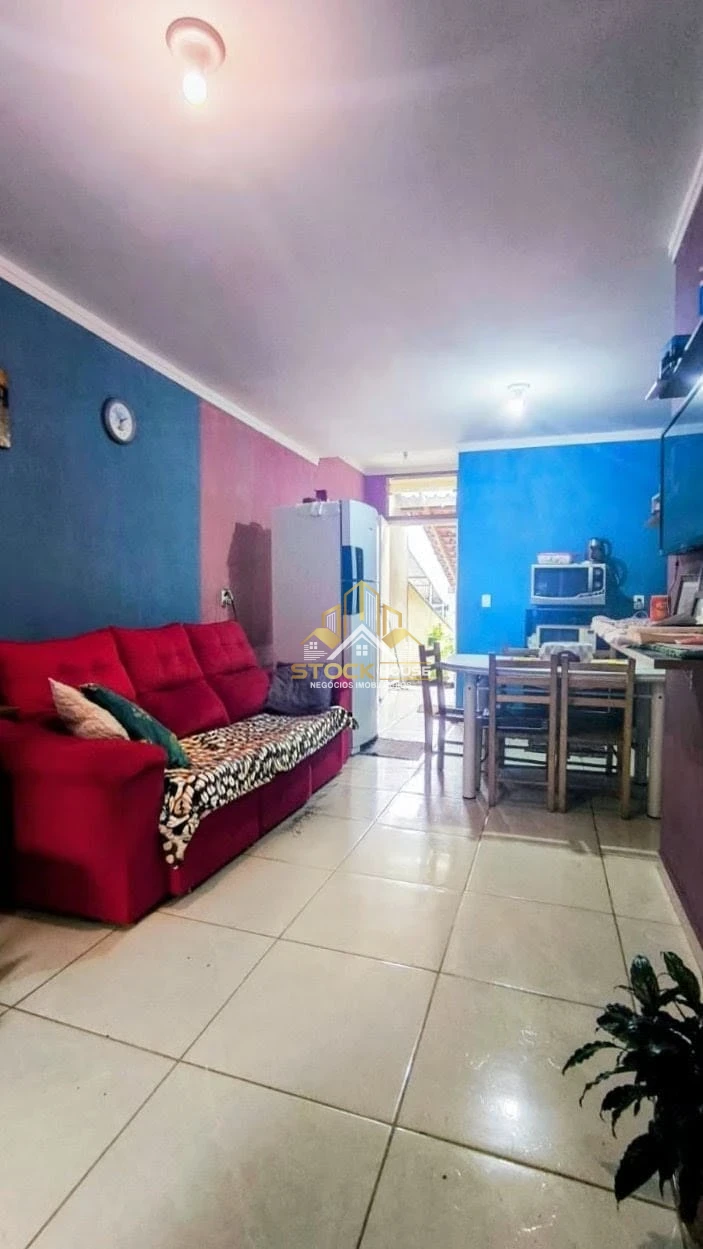 CASA GEMINADA EM ARAQUARI