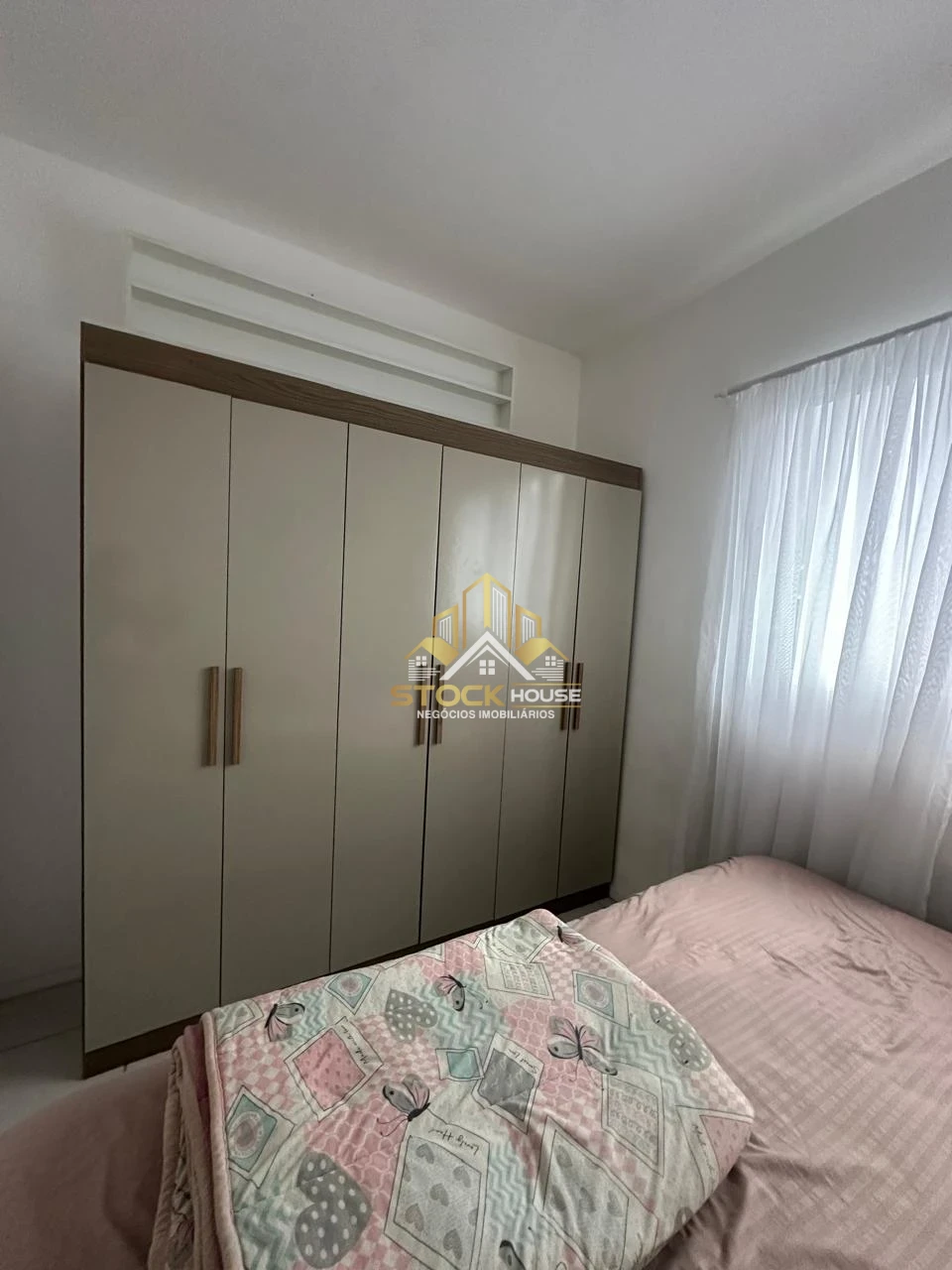 APARTAMENTO COM ELEVADOR