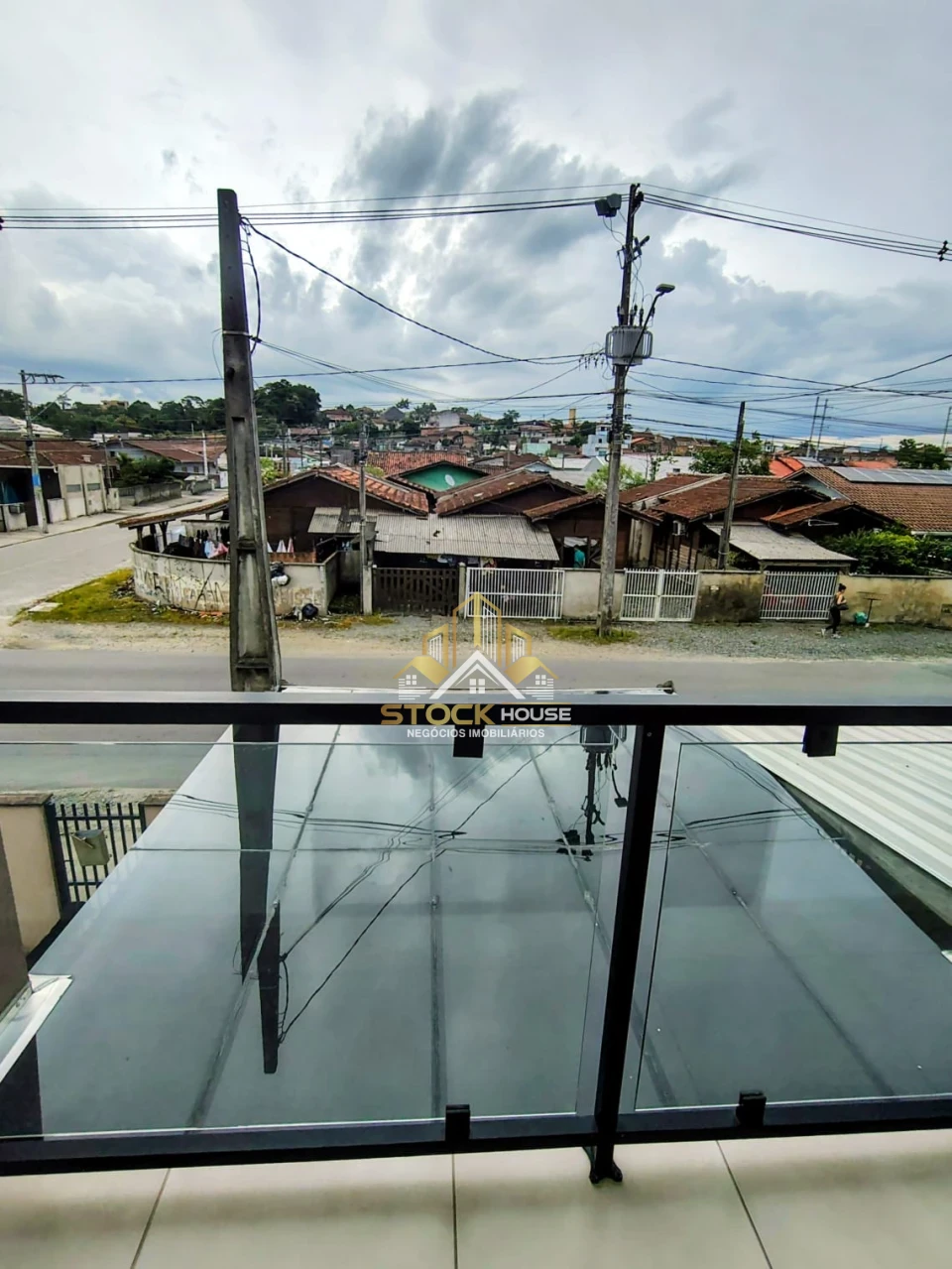 Imagens do imóveis SOBRADO GEMINADO NO PARANAGUAMIRIM