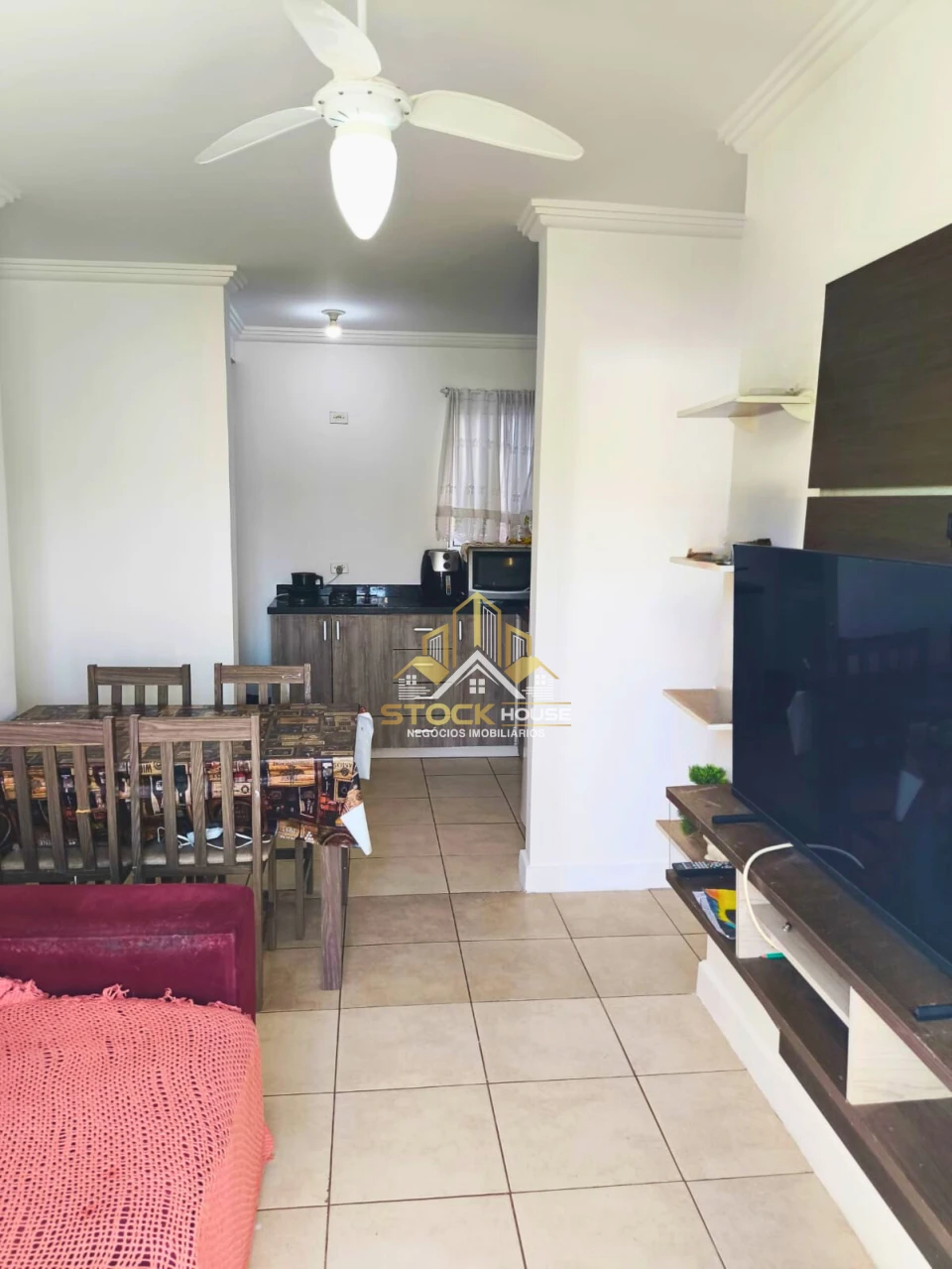 Imagens do imóveis APARTAMENTO SEMI MOBILIADO, 2 QUARTOS, A VENDA EM JOINVILLE
