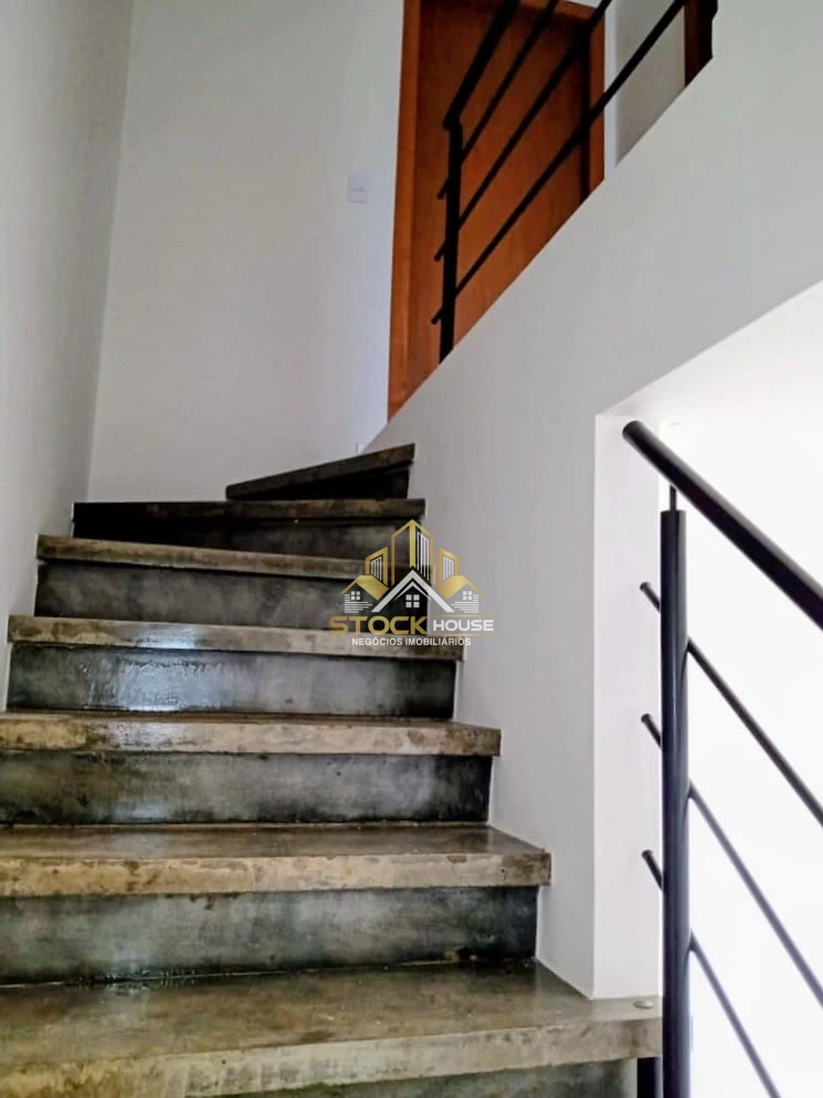 Imagens do imóveis SOBRADO GEMINADO NO PARANAGUAMIRIM