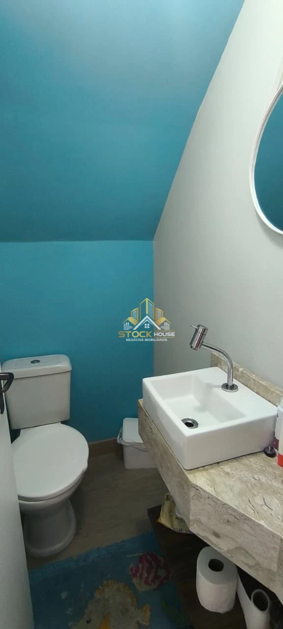 Imagens do imóveis SOBRADO GEMINADO SEMI MOBLIADO À VENDA