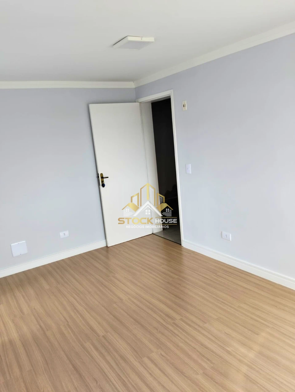 APARTAMENTO 2 QUARTOS A VENDA EM JOINVILLE