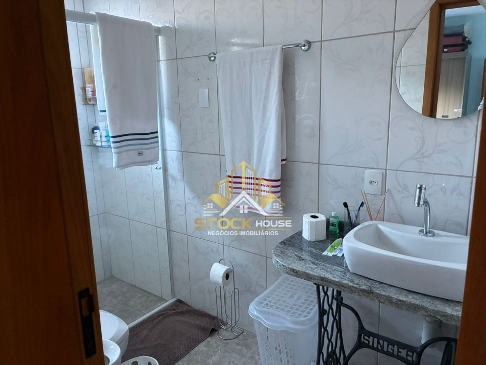 Imagens do imóveis LINDA CASA COM 1 SUÍTE + 2 QUARTOS BAIRRO MORRO DO MEIO