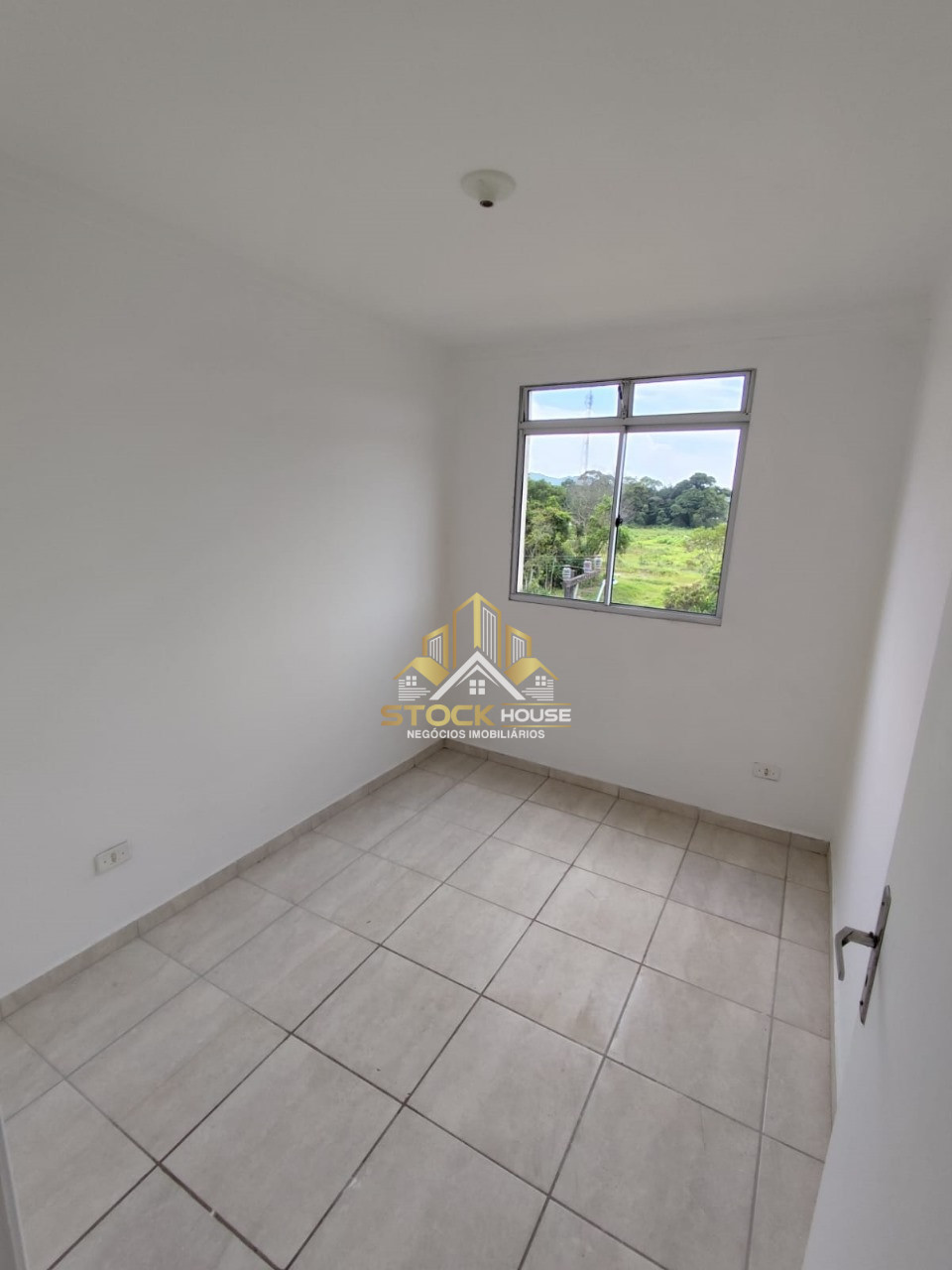 Imagens do imóveis OPORTUNIDADE APARTAMENTO 2QUARTOS BAIRRO PARANAGUAMIRIM