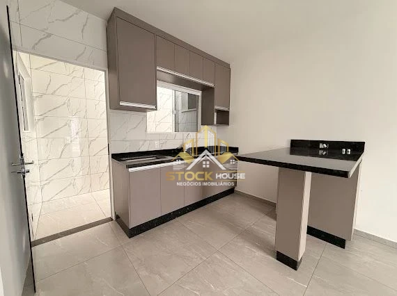 Imagens do imóveis CASA GEMINADA PLANTA BAIXA