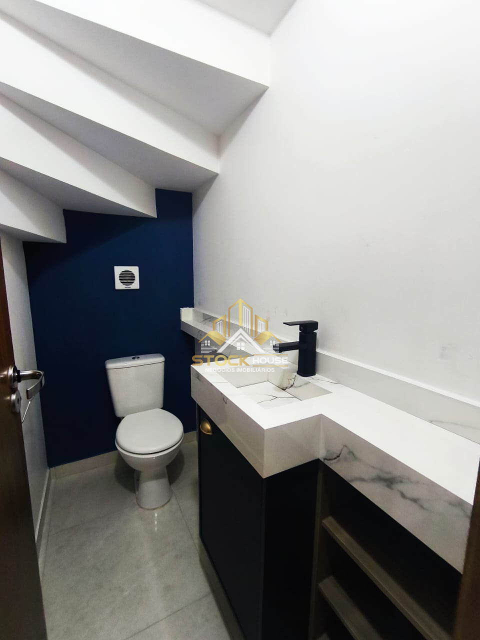Imagens do imóveis SOBRADO GEMINADO SEMI MOBILIADO 2 QUARTOS BAIRRO BOEHMERWALD