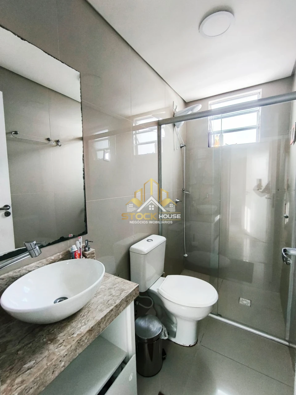 Imagens do imóveis APARTAMENTO SEMI MOBILIADO