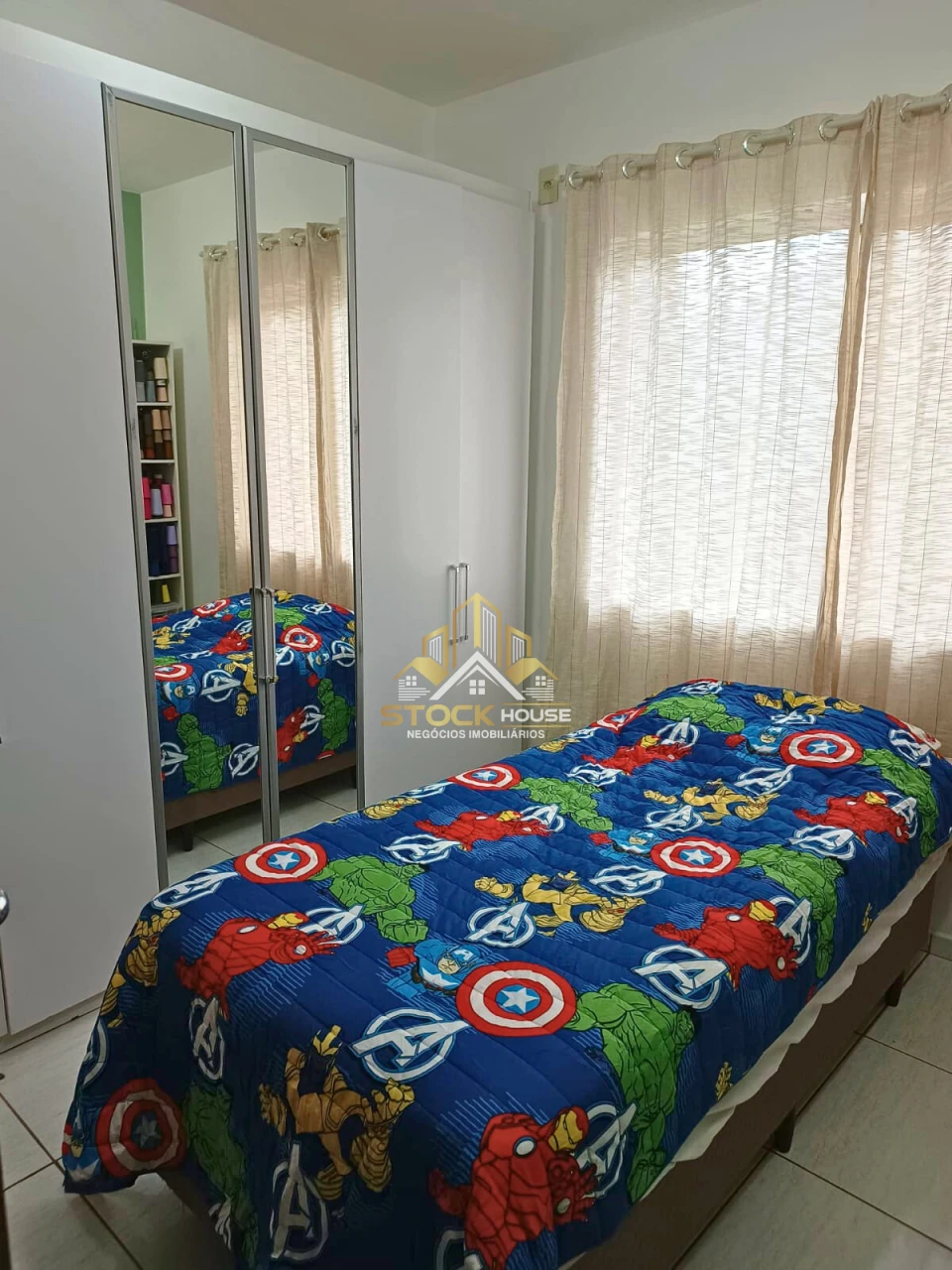 SOBRADO GEMINADO SEMI MOBILIADO, 2 QUARTOS, A VENDA EM JOINVILLE