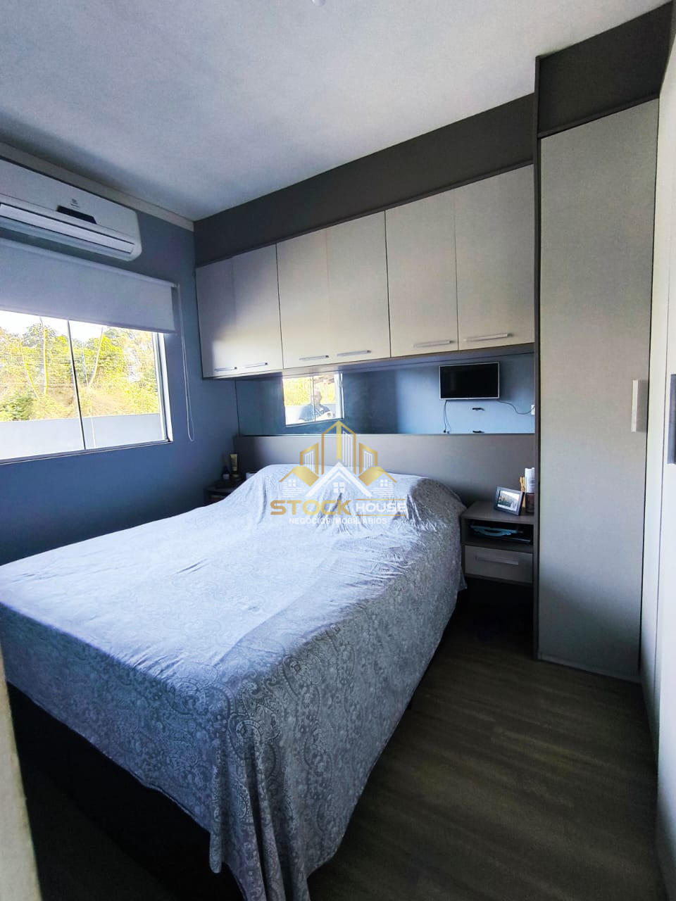 Imagens do imóveis CASA GEMINADA PLANTA BAIXA SEMI MOBILIADA BAIRRO AVENTUREIRO