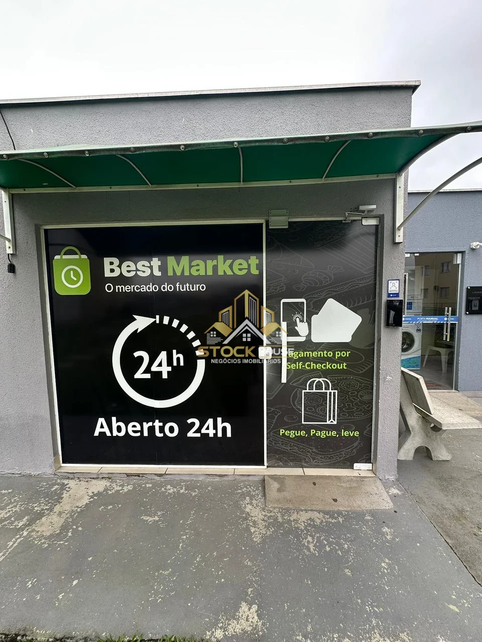 IMPERDIVEL APARTAMENTO NO VILA