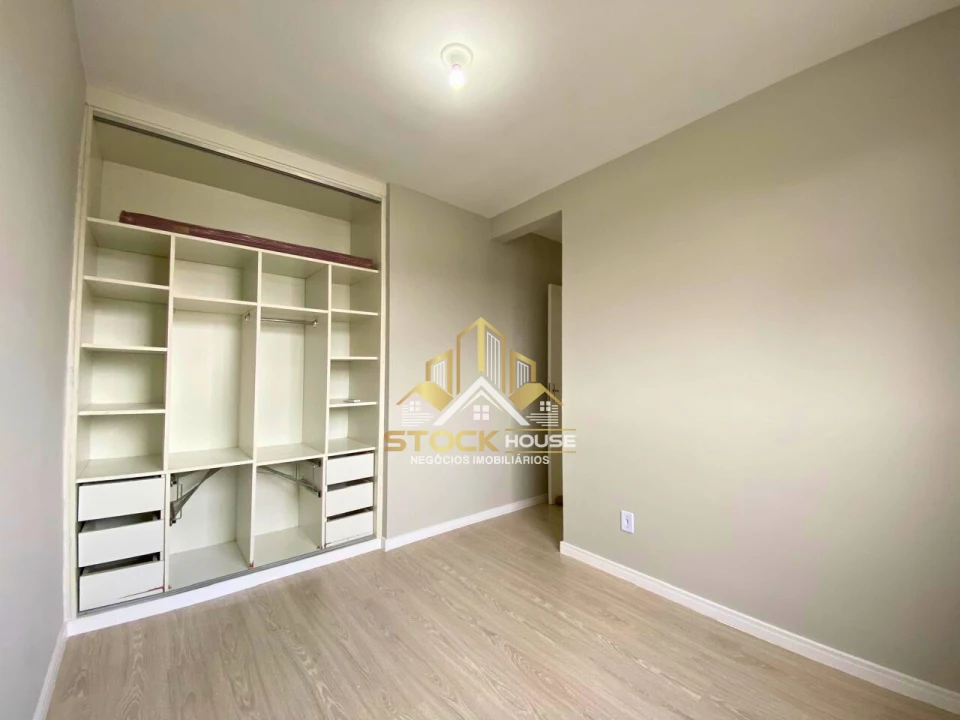 APARTAMENTO SEMI MOBILIADO, 2 QUARTOS, A VENDA EM JOINVILLE