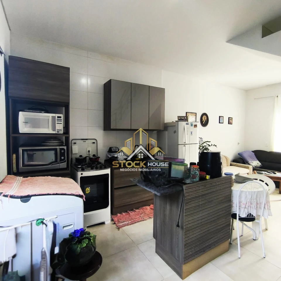 SOBRADO GEMINADO SUÍTE + 1 QUARTO A VENDA EM JOINVILLE