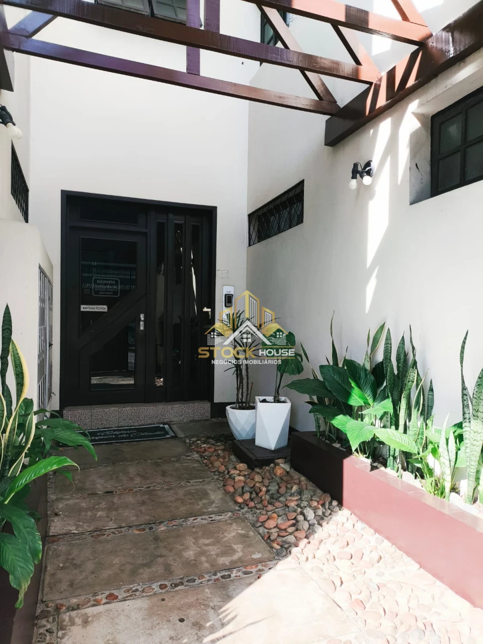 Imagens do imóveis APARTAMENTO CENTRAL COM DOIS QUARTOS