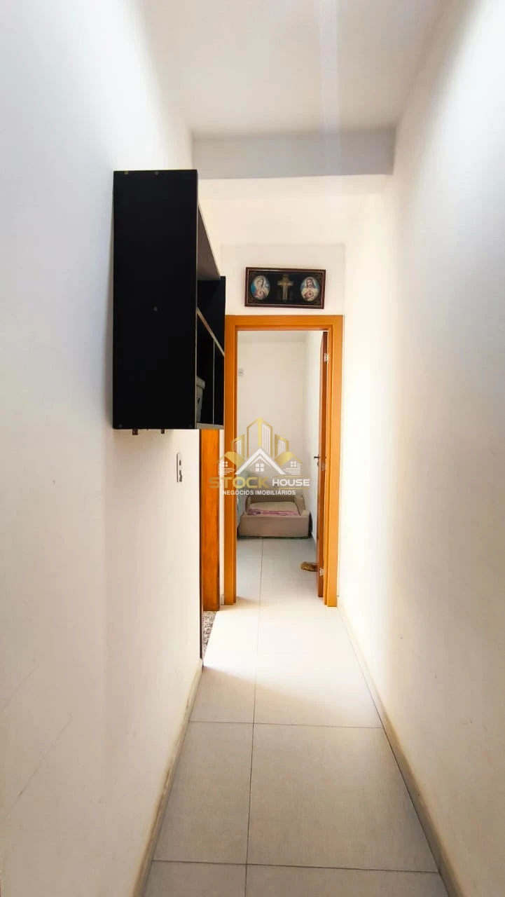 CASA GEMINADA COM 3 QUARTOS