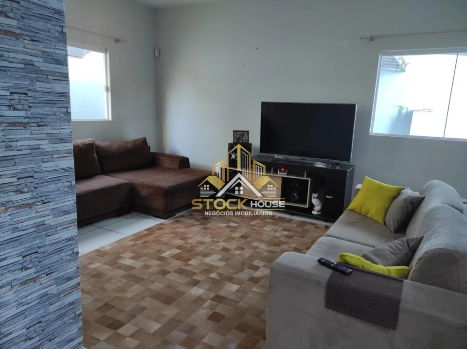 Imagens do imóveis SOBRADO COM 1 SUÍTE + 2 QUARTOS