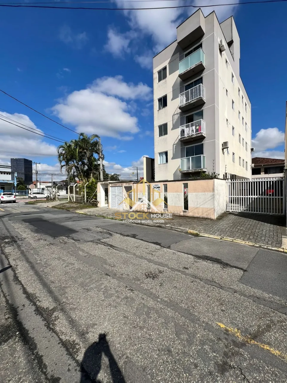 Imagens do imóveis LINDO APARTAMENTO SEMI MOBILIADO 2 QUARTOS BAIRRO GUANABARA