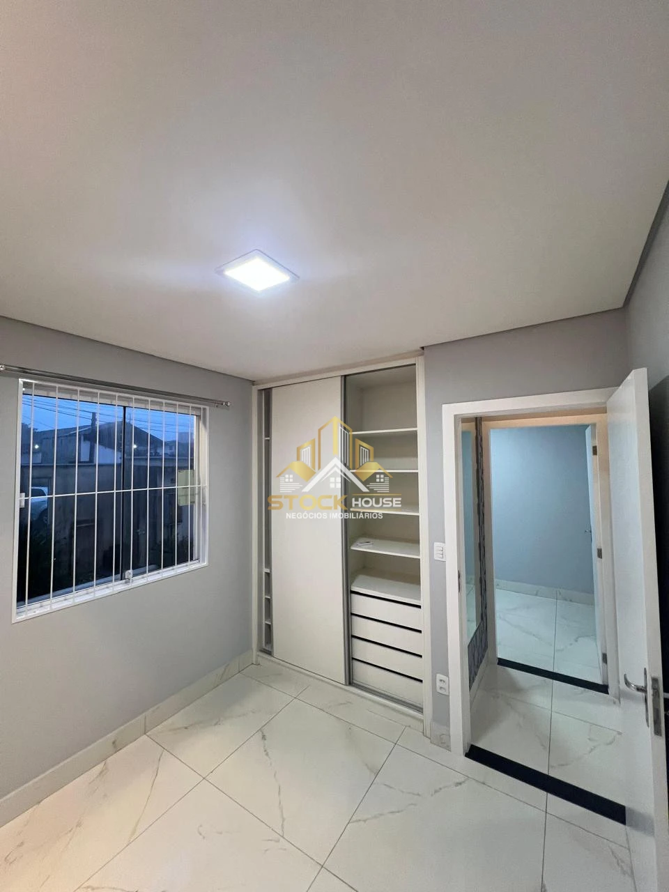 Imagens do imóveis LINDO APARTAMENTO SEMI MOBILIADO 2 QUARTOS BAIRRO GUANABARA