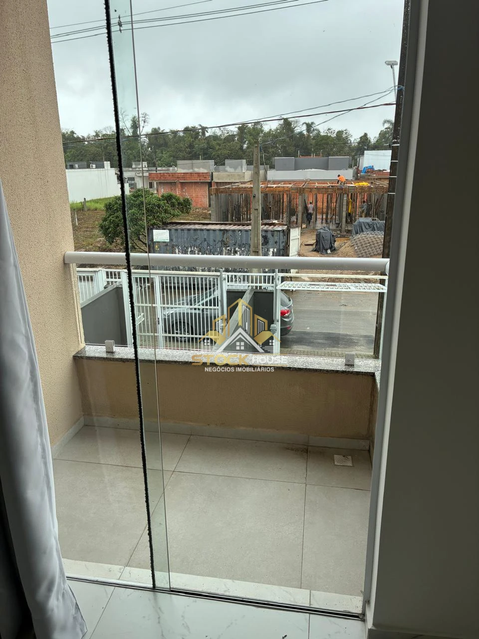 Imagens do imóveis SOBRADO GEMINADO SEMI MOBILIADO, 2 QUARTOS À VENDA