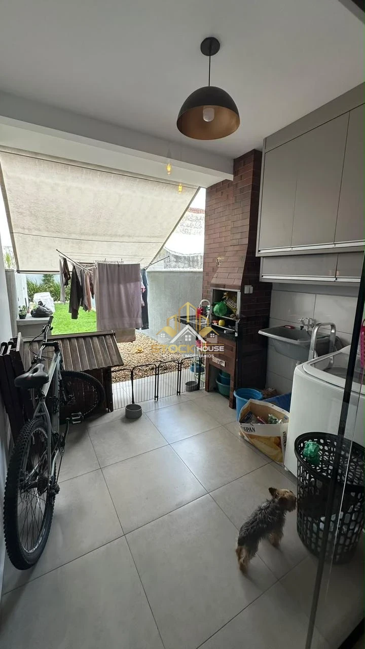 LINDO SOBRADO GEMINADO NA ZONA SUL