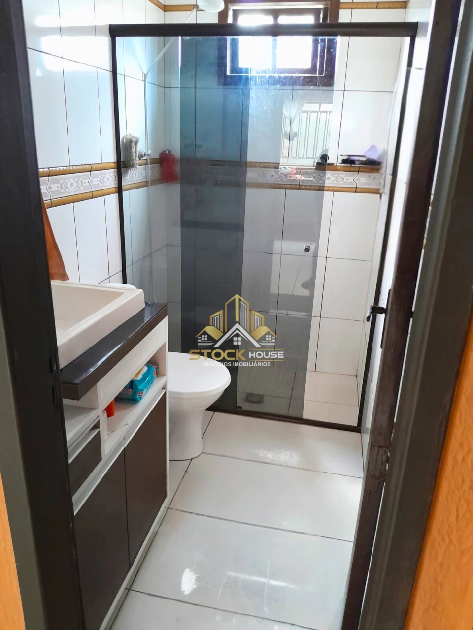 Imagens do imóveis CASA AVERBADA, 3 QUARTOS, SEMI MOBILIADA,  A VENDA EM JOINVILLE