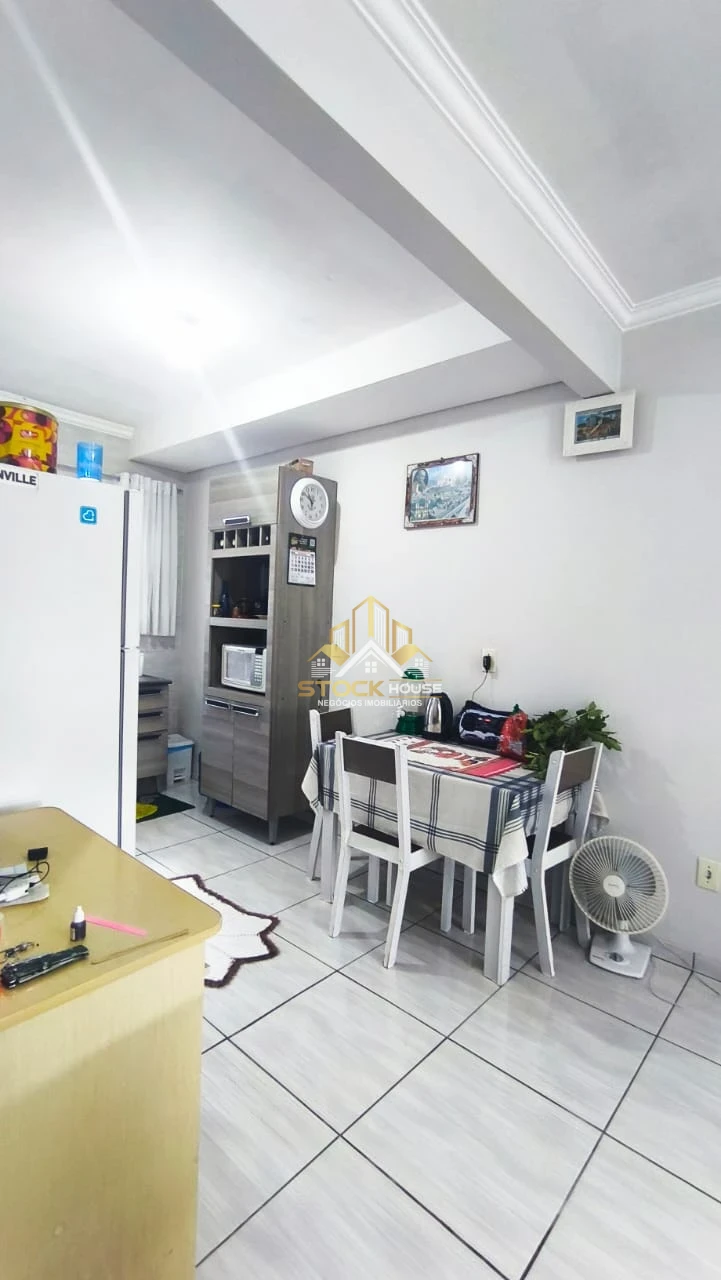 Casa Geminada À Venda Espinheiros Joinville