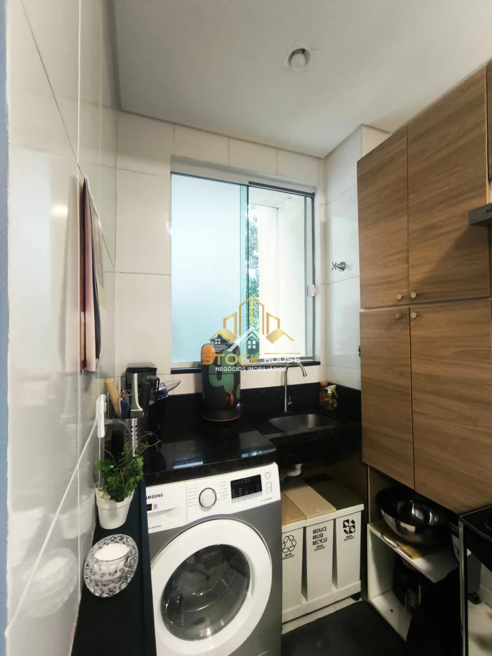 Apartamento com 1 suite + 1 quarto