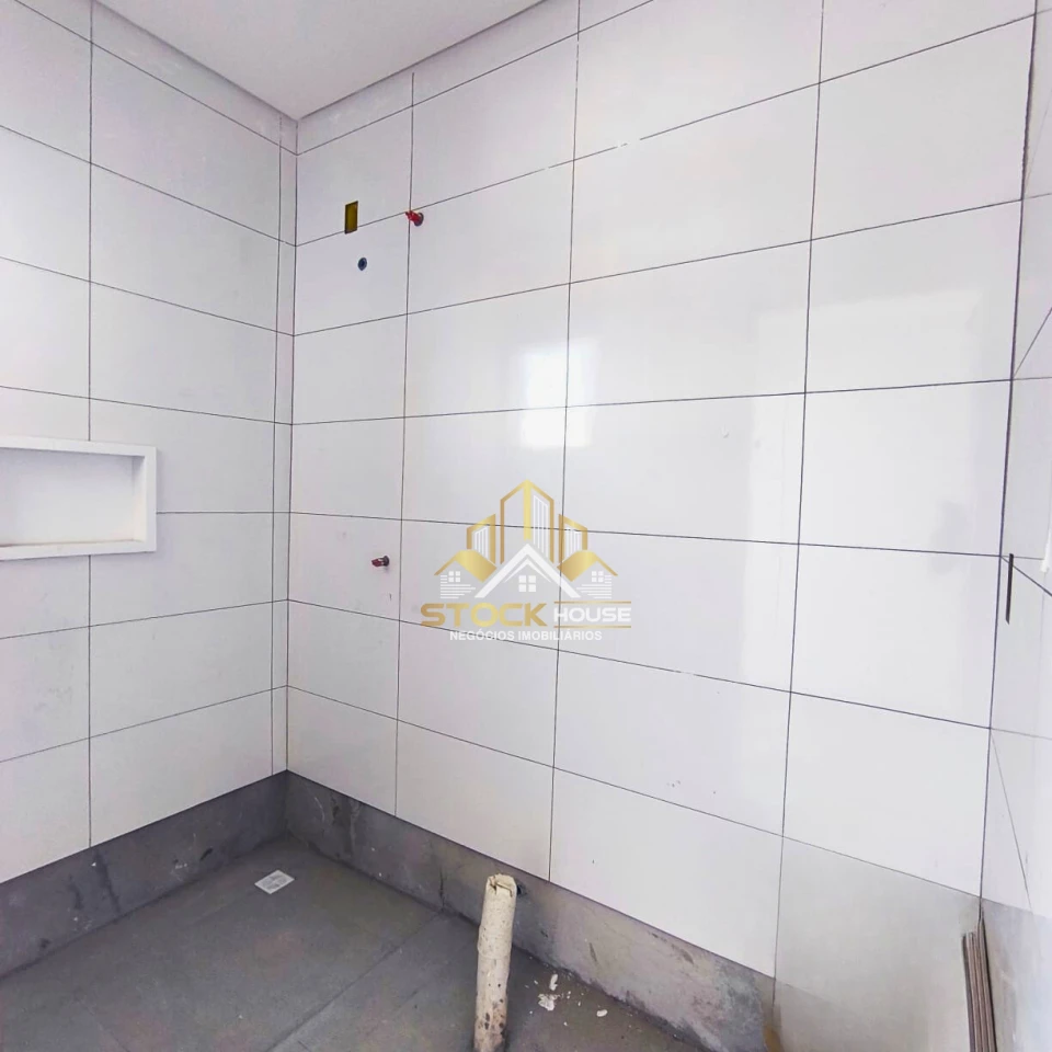 SOBRADO GEMINADO NOVO, 1 SUÍTE + 1 QUARTO, A VENDA EM JOINVILLE