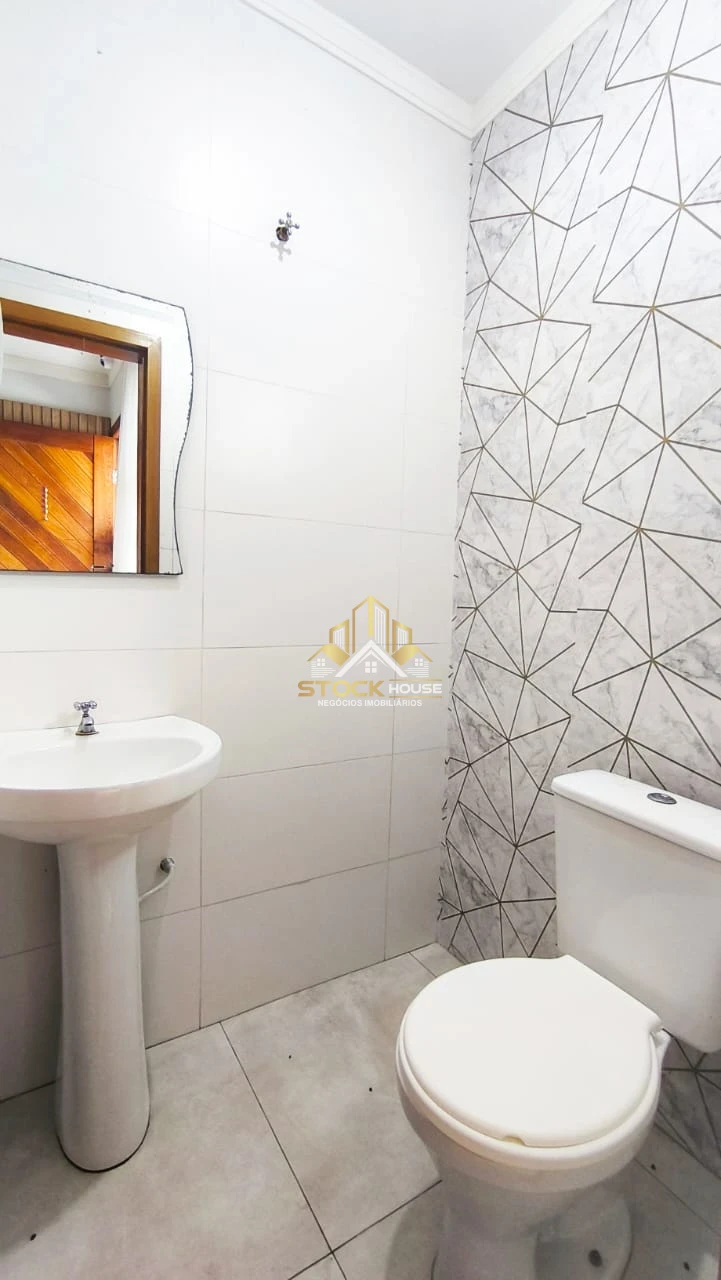 Imagens do imóveis SOBRADO GEMINADO PARA ALUGAR