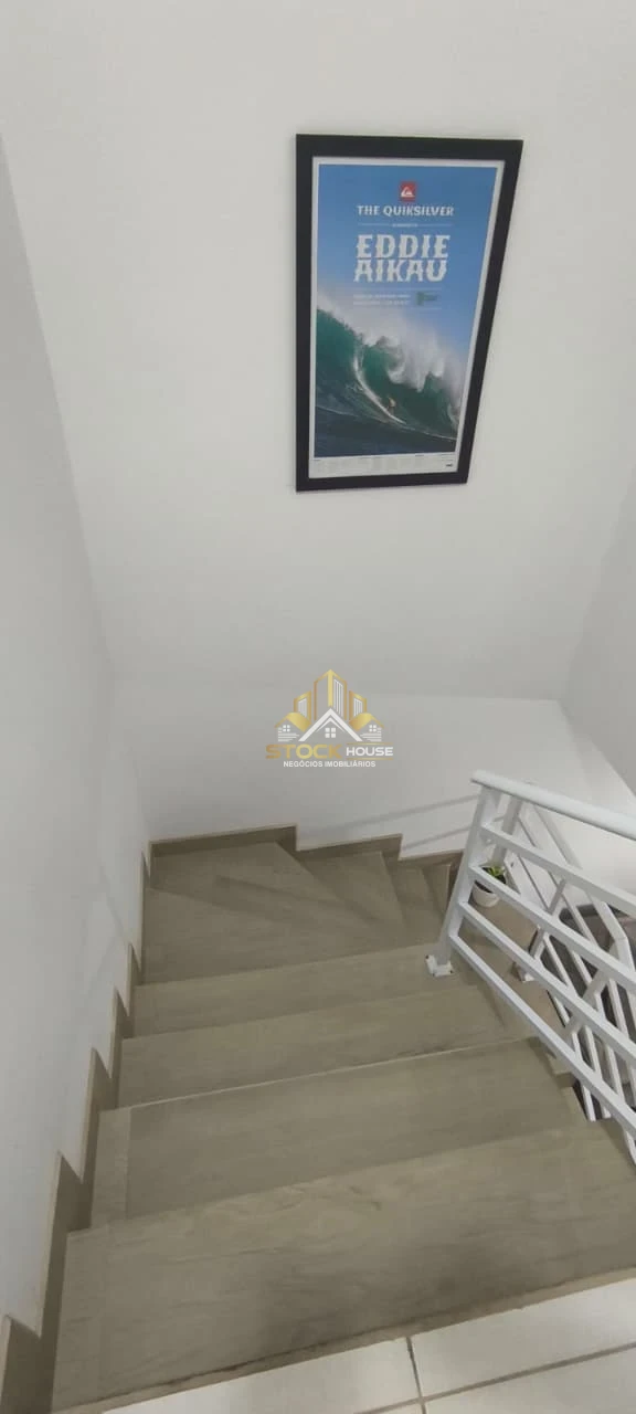 Imagens do imóveis SOBRADO GEMINADO SEMI MOBLIADO À VENDA