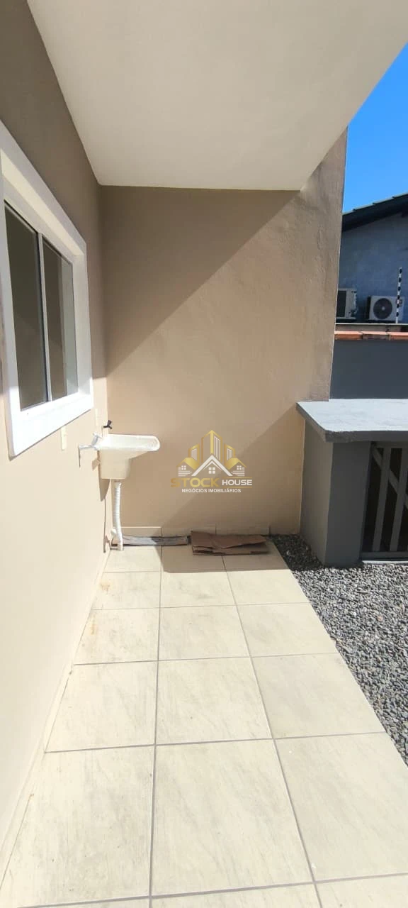Imagens do imóveis SOBRADO GEMINADO À VENDA