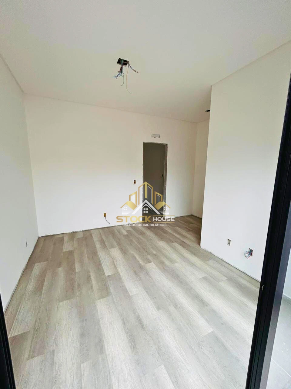 LANÇAMENTO SOBRADO GEMINADO, SUÍTE + 2 QUARTOS EM JOINVILLE