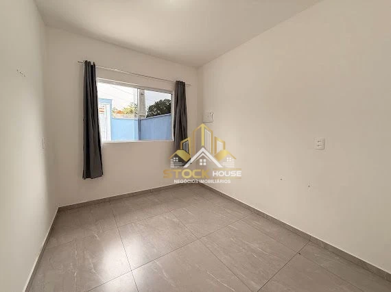 Imagens do imóveis CASA GEMINADA PLANTA BAIXA