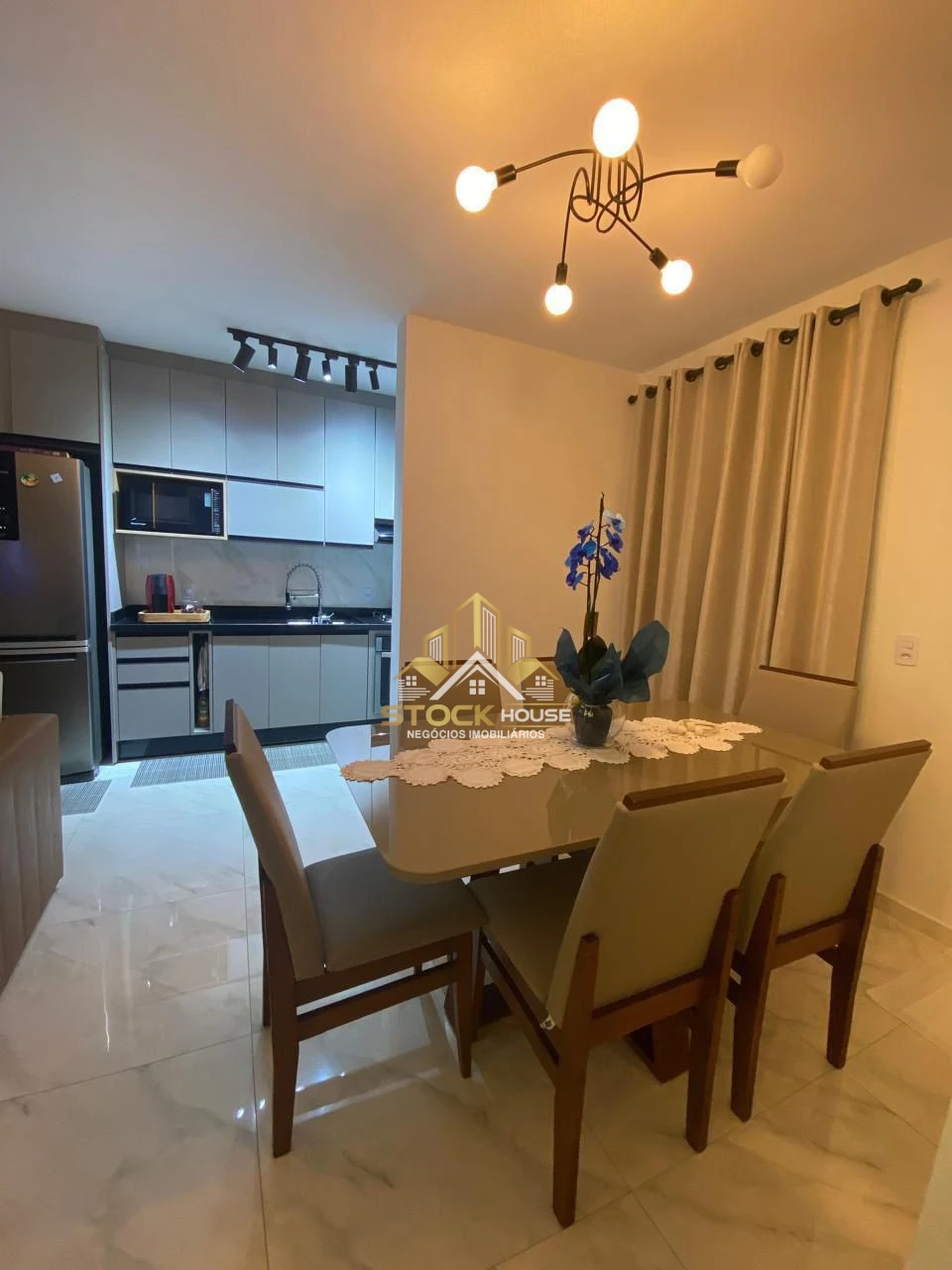 Imagens do imóveis APARTAMENTO SEMI MOBILIADO, 2 QUARTOS, A VENDA EM JOINVILLE